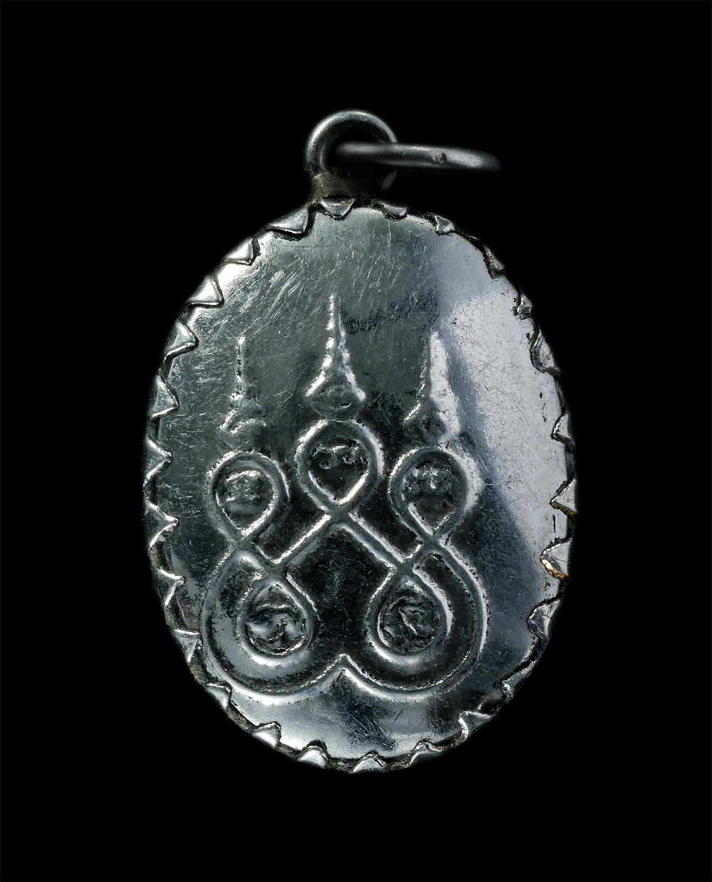 14Oct24 (9)p.jpg - ล็อกเก็ตหลวงพ่อปู่ภู่ วัดนอก อ.เมือง จ.ชลบุรี หลังยันต์พระเจ้าห้าพระองค์ พระเก่าสวย สร้างน้อย หายาก น่าเก็บสะสมบูชา | https://kamulet.in.th